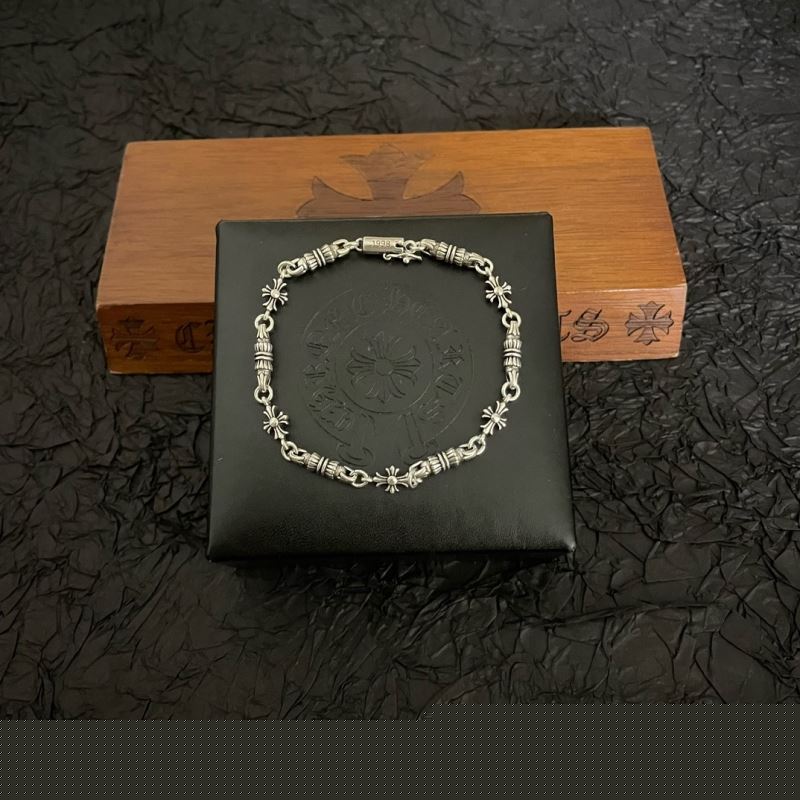 Ch**me He**ts bracelets